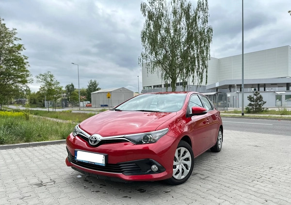 Toyota Auris cena 56000 przebieg: 99000, rok produkcji 2016 z Łódź małe 137